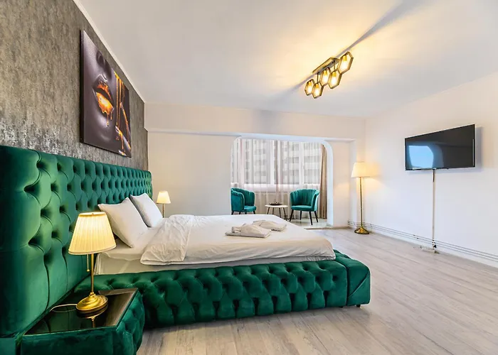 Cristian - Netflix Free Apartment Brasov